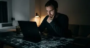 Ruud Feltkamp Cryptohopper: De Architectuur van Geautomatiseerde Cryptohandel